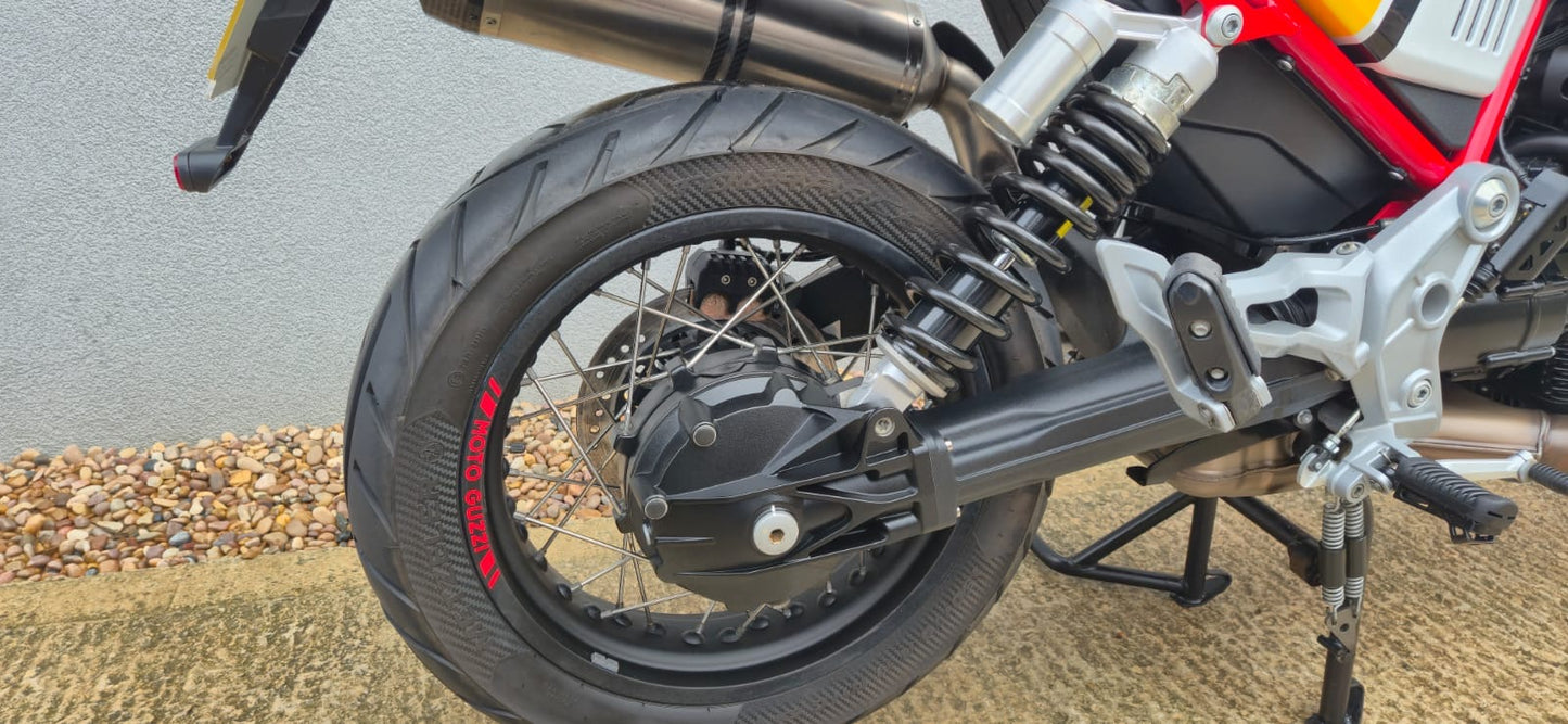 Moto Guzzi V85
