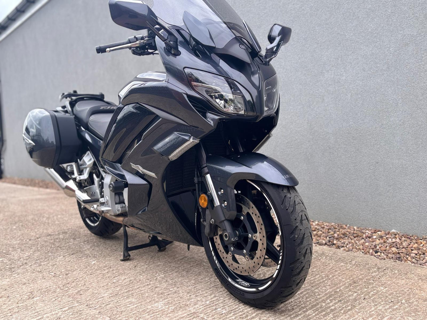 Yamaha FJR 1300 2019 genuine luggage perfect for touring