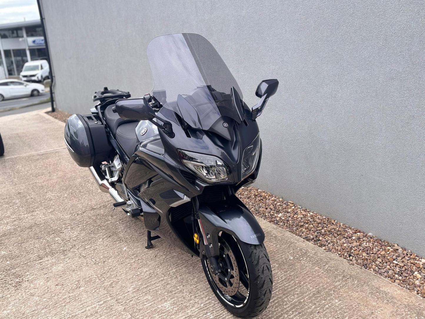 Yamaha FJR 1300 2019 genuine luggage perfect for touring