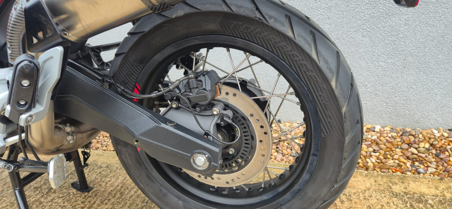 Moto Guzzi V85