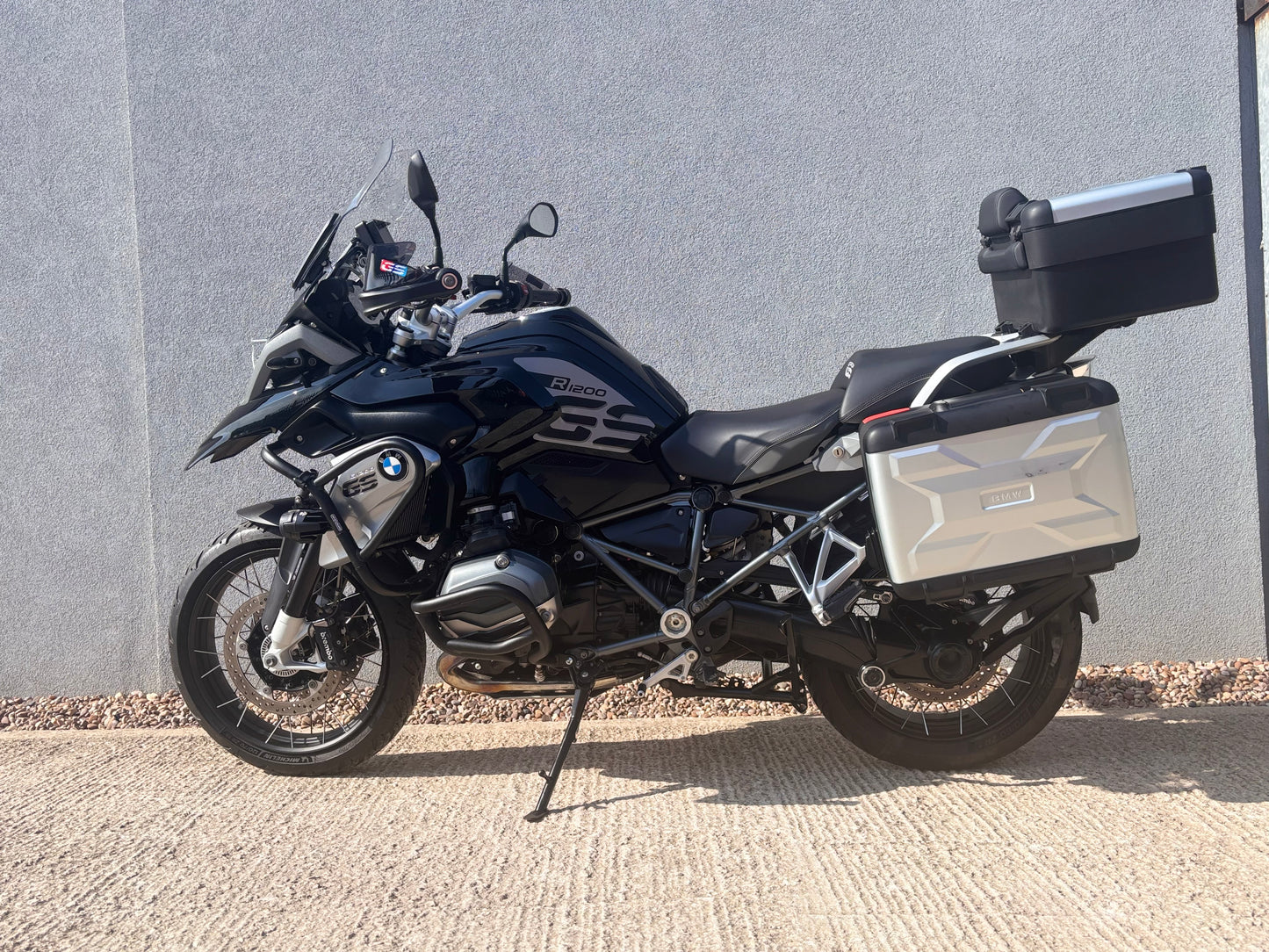 BMW R 1200 Triple Black 2016