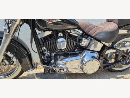 2010 Harley-Davidson FLSTC Heritage Softail Classic