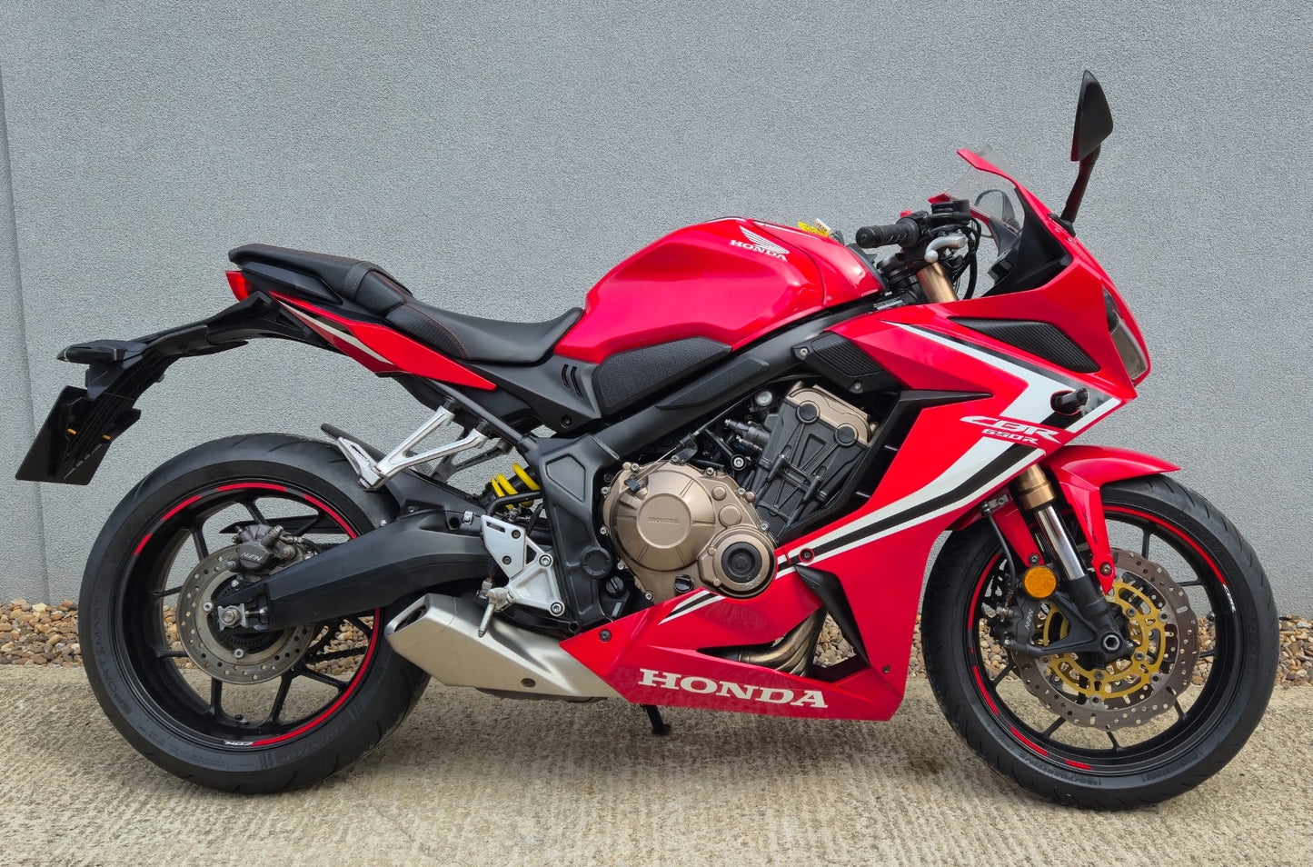 Honda cbr650r 2019 26667 miles