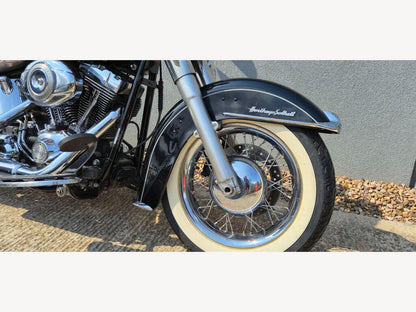 2010 Harley-Davidson FLSTC Heritage Softail Classic