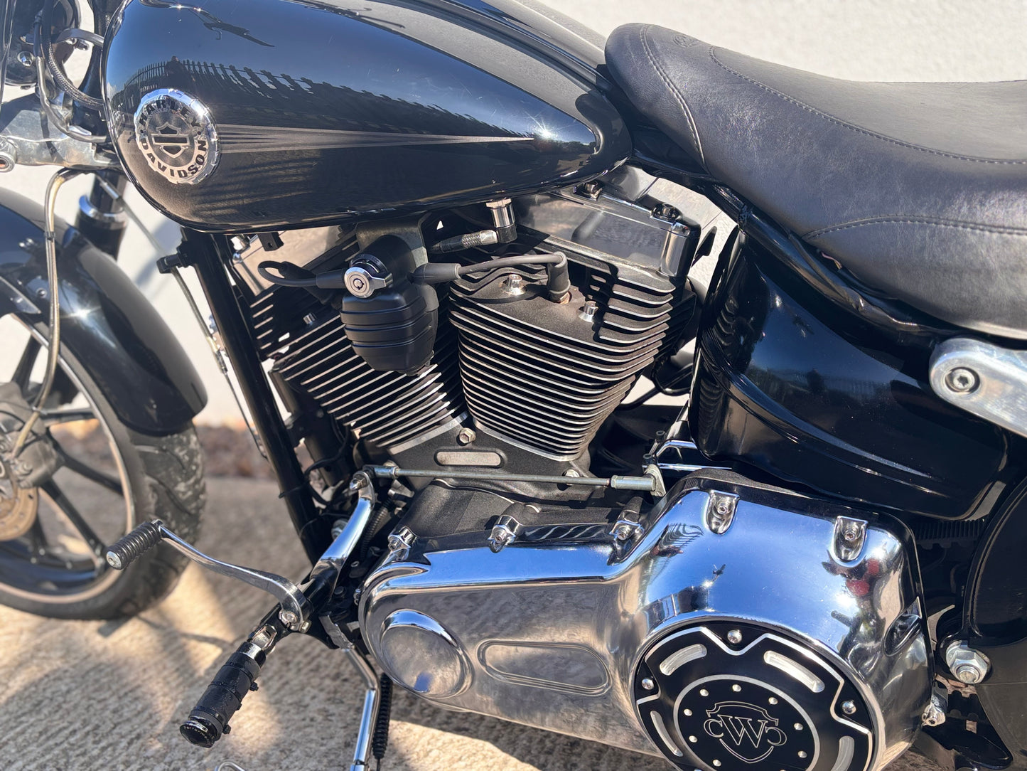 Harley-Davidson FXSB BREAKOUT 13