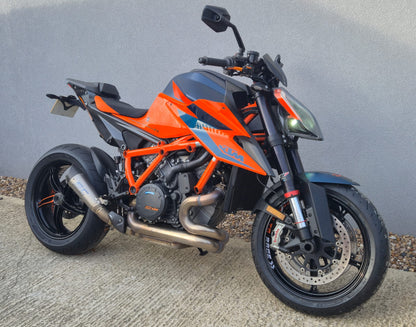 KTM 1290 SUPER DUKE R