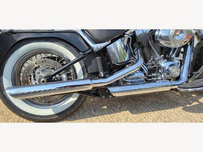 2010 Harley-Davidson FLSTC Heritage Softail Classic