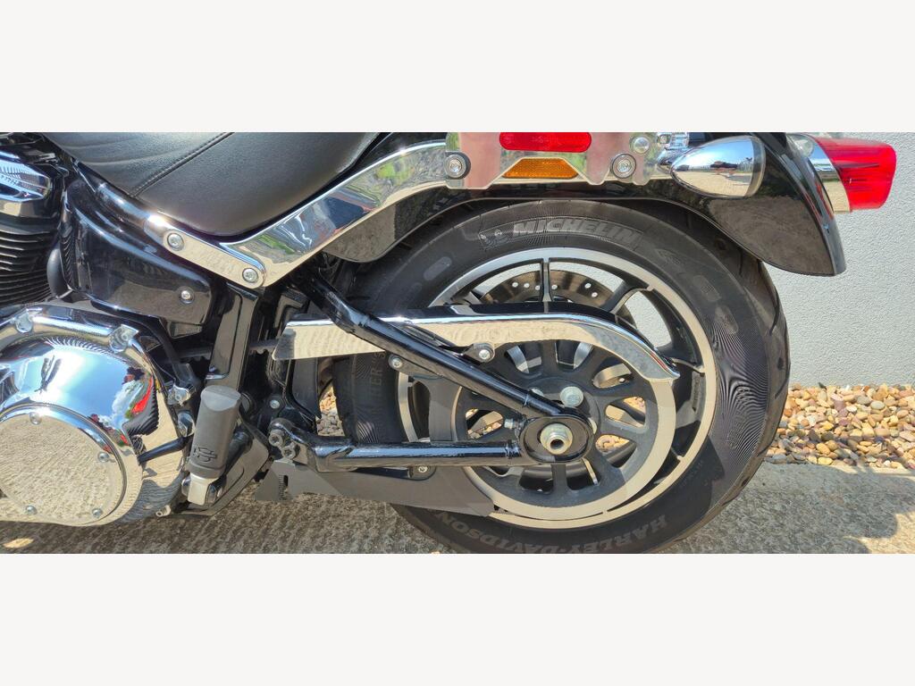 Harley-Davidson FXLR Low Rider 1745 (2019 Plate)