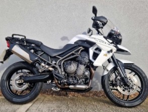 Triumph Tiger XR 800 2018 ONLY 8849 miles from new 
